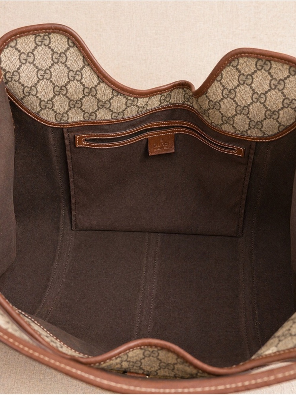Gucci Brown GG Supreme Canvas Top-Handle Bag - Picture 2 of 4